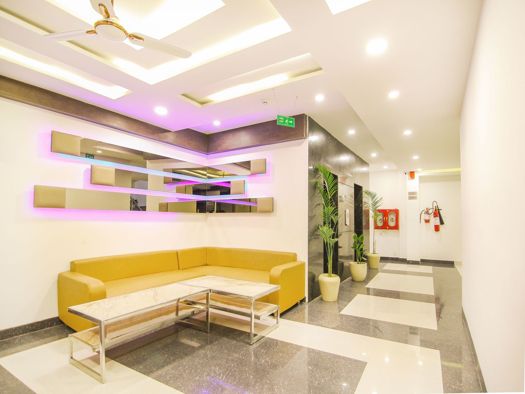 Moments Hotel Lucknow Exterior photo