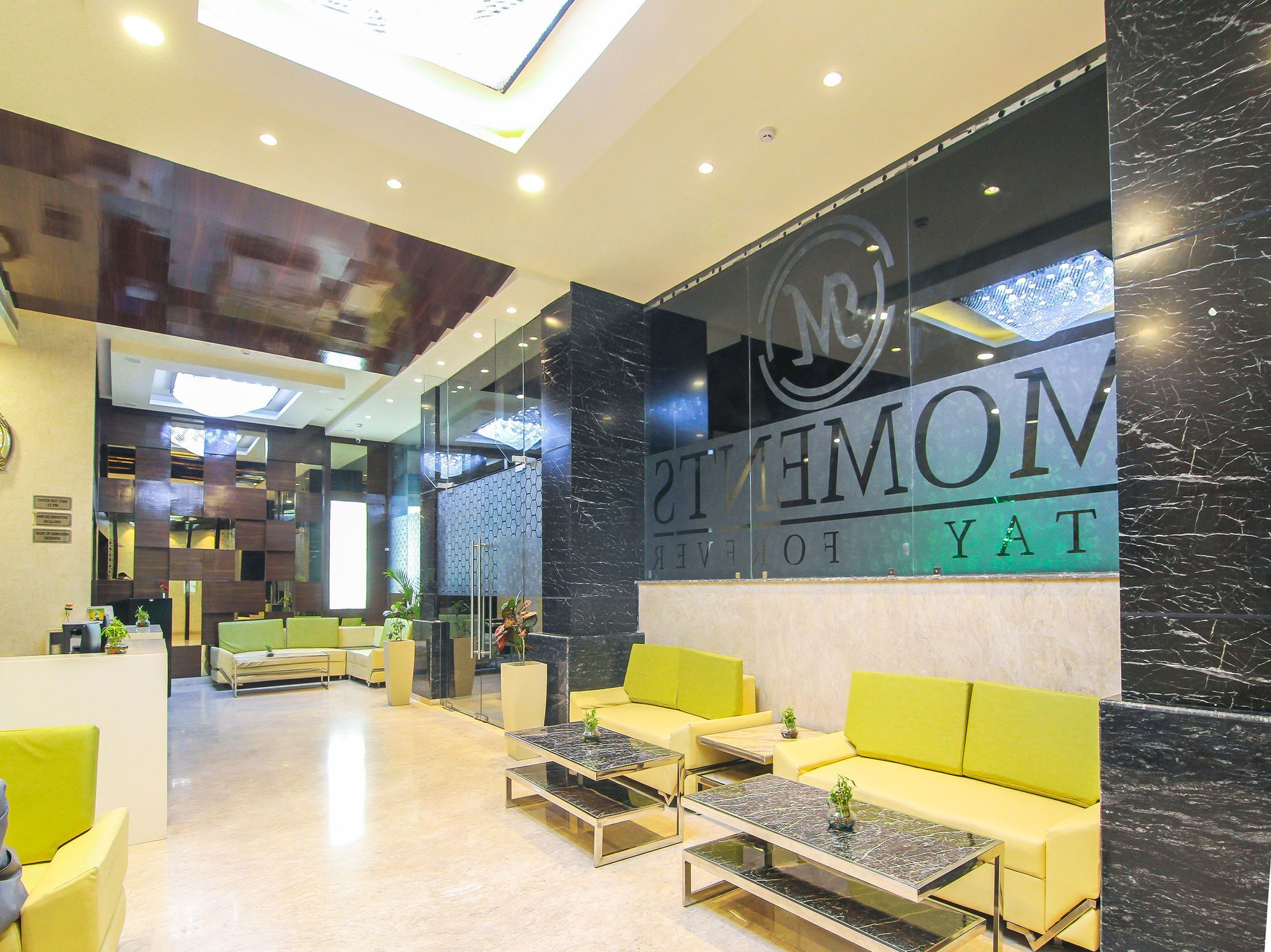 Moments Hotel Lucknow Exterior photo