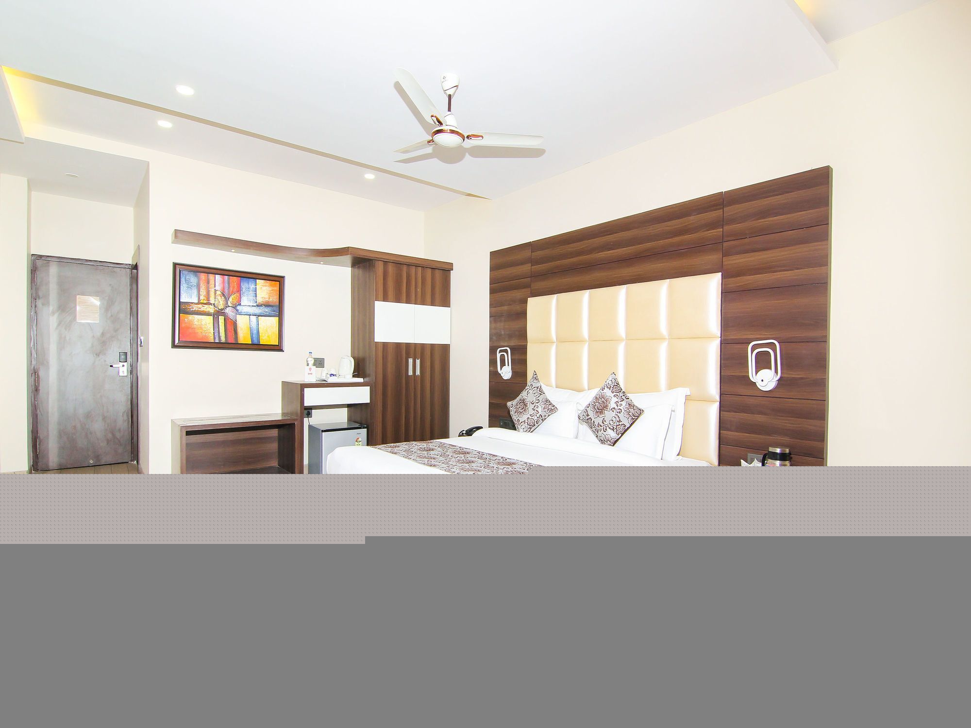 Moments Hotel Lucknow Exterior photo